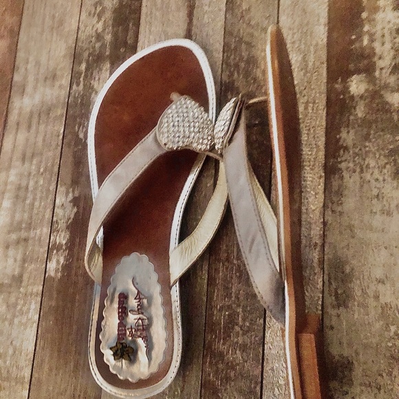 🌼Amy Hogan For Daffodils🌼 - Picture 3 of 3